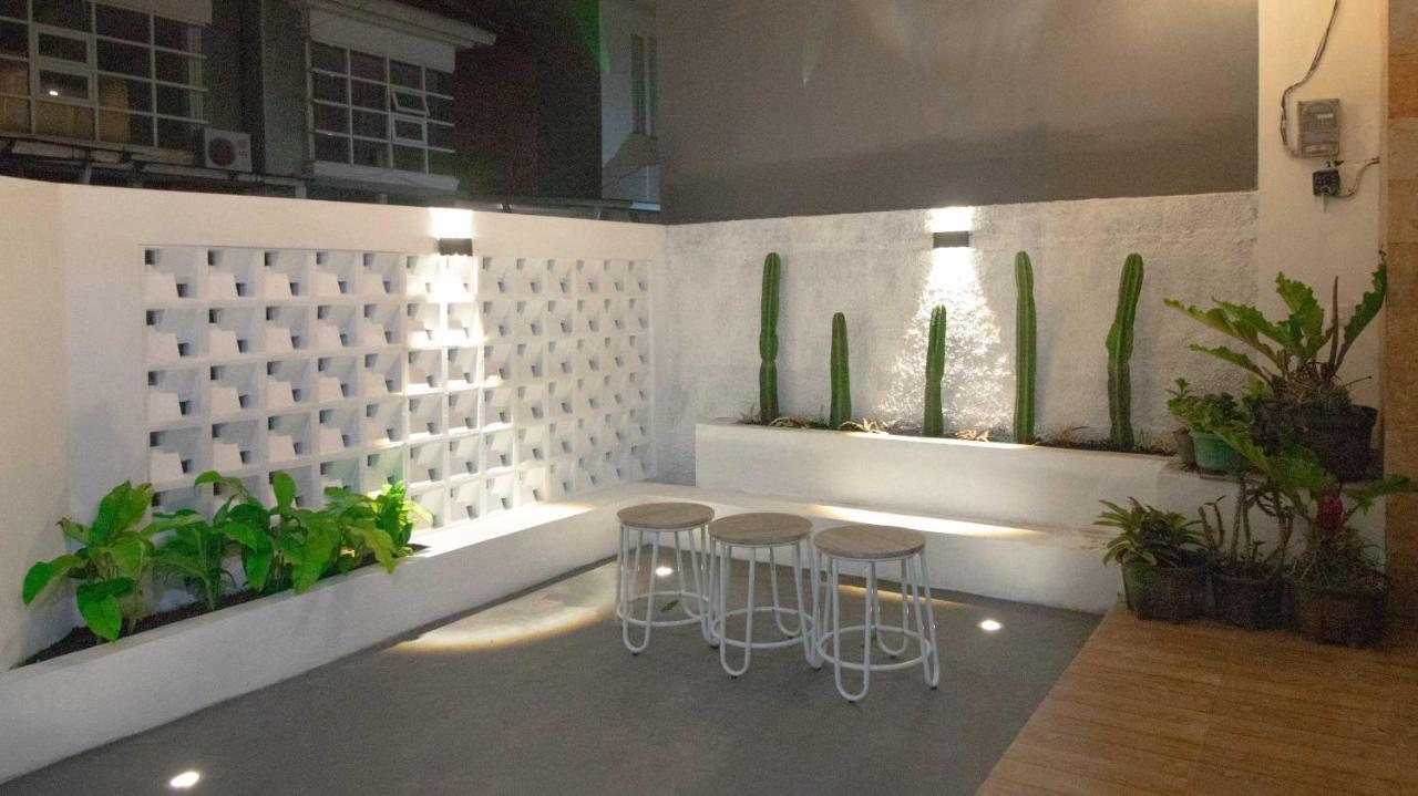 Villa Shiny With Karaoke & Chill Spot Batu  Exterior foto