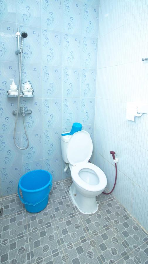 Villa Shiny With Karaoke & Chill Spot Batu  Exterior foto